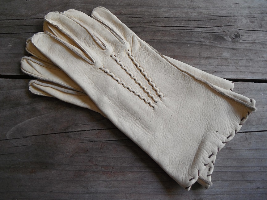 woman's leather gloves